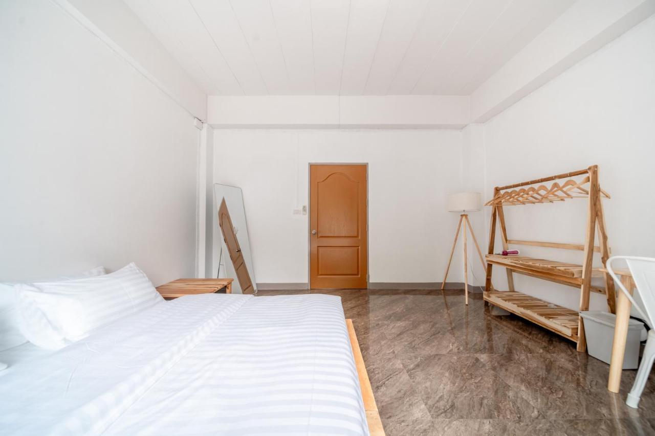 Socialer Coliving & Coworking Space 치앙마이 외부 사진