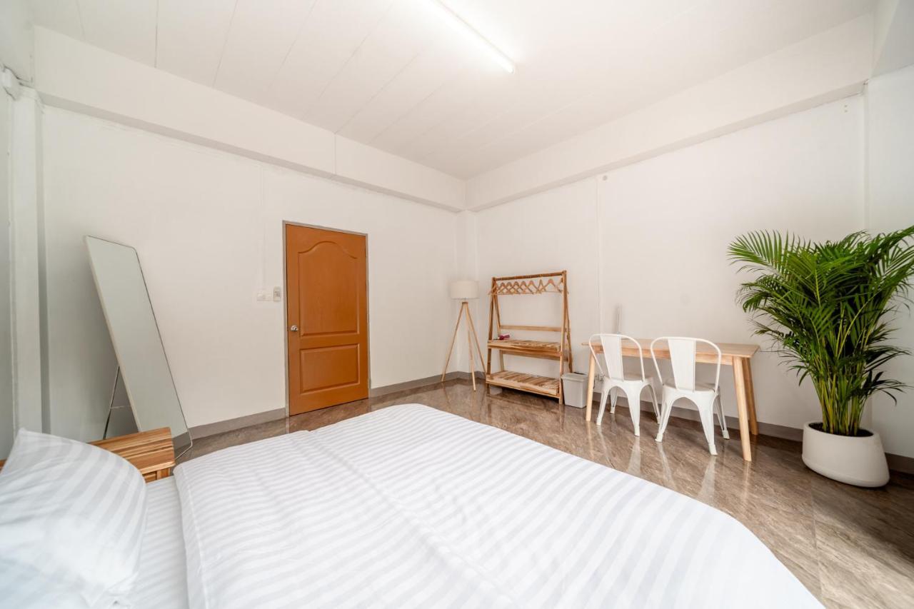 Socialer Coliving & Coworking Space 치앙마이 외부 사진